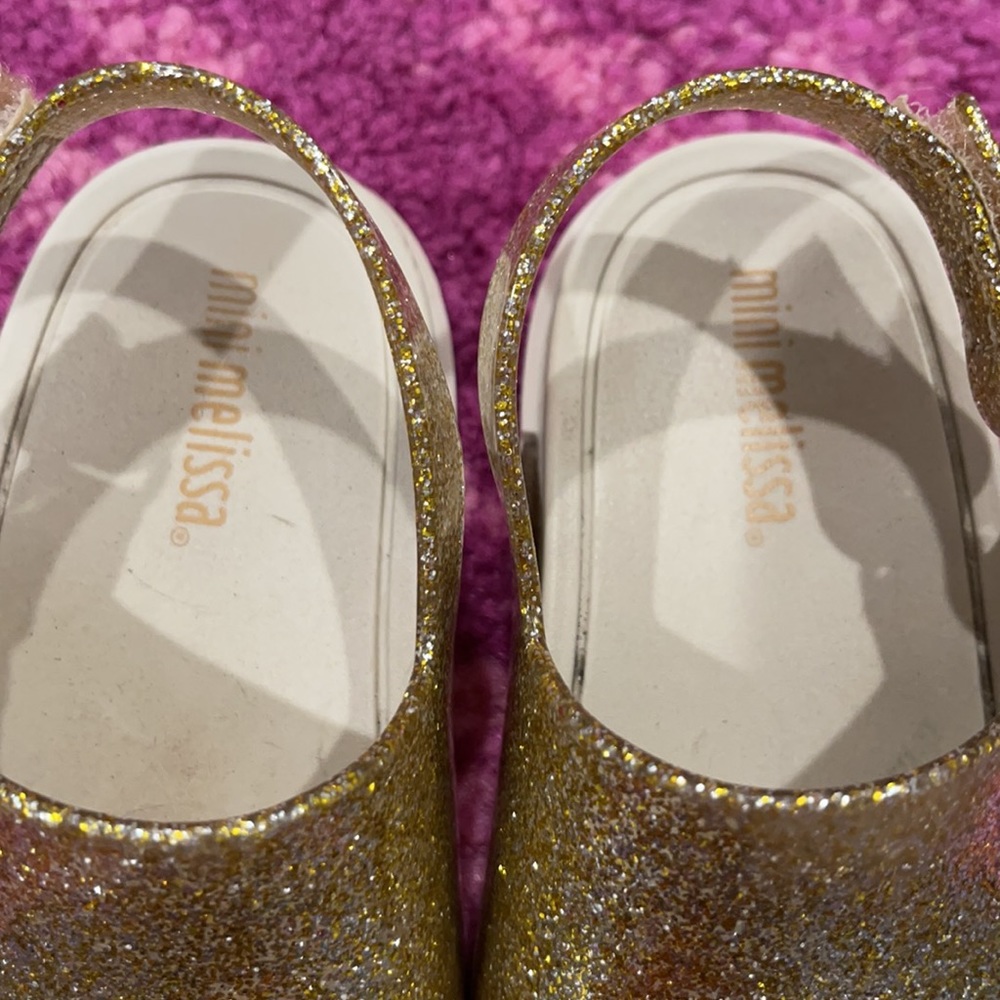 Mini Melissa Sandals - Picture 2 of 4